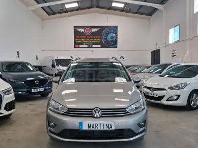 Usado VW Golf Sportsvan Advance 110 CV (80 kW) 2015 Gris / plata Monovolumen