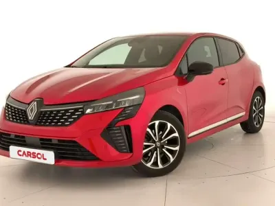 Usado Renault Clio Techno 99 CV (72 kW) 2025 Rojo Utilitario