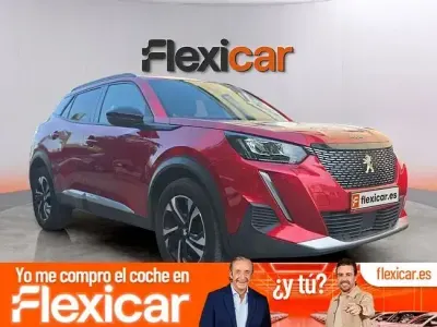 Usado Peugeot 2008 Allure 130 CV (95 kW) 2023 Rojo SUV