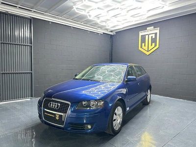 Usado Audi A3 Ambiente 140 CV (102 kW) 2007 Azul Utilitario