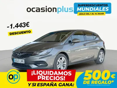 Usado Opel Astra GS Line 110 CV (80 kW) 2021 Gris Berlina