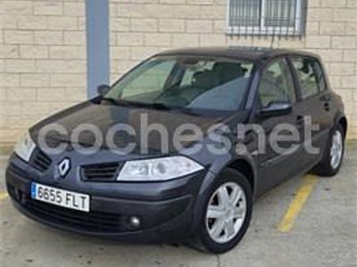 Usado Renault Mégane II Dynamique 105 CV (77 kW) 2006 Negro Berlina