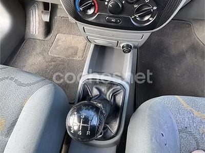 Gris / plata Usado 2003 Chevrolet Kalos SE Berlina | 2300 € (Un poco caro)