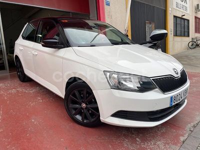 Blanco Usado 2017 Skoda Fabia Berlina | 6499 € (Precio justo)