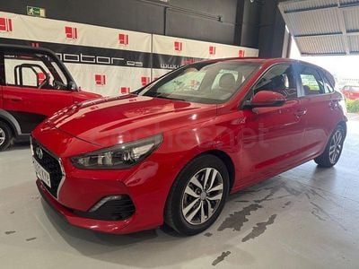 Usado Hyundai i30 GO! 95 CV (69 kW) 2019 Rojo Berlina