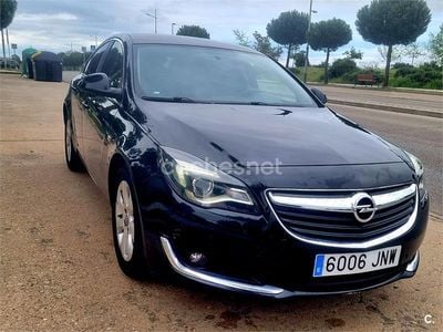 Usado Opel Insignia Selective 140 CV (102 kW) 2016 Negro Berlina