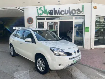 Usado Renault Koleos Dynamique 150 CV (110 kW) 2010 Blanco SUV