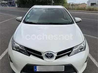 Usado Toyota Auris Hybrid