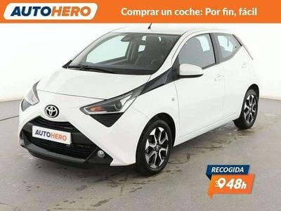Blanco Usado 2022 Toyota Aygo X-play Utilitario | 13.428 € (Precio justo)