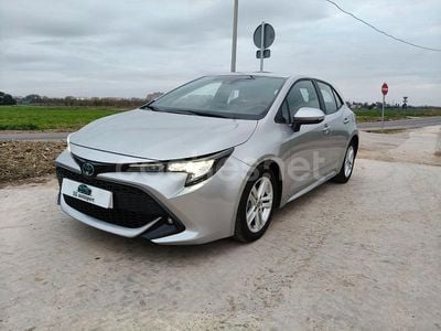 Gris / plata Usado 2022 Toyota Corolla Business Edition Berlina | 20.499 € (Precio justo)