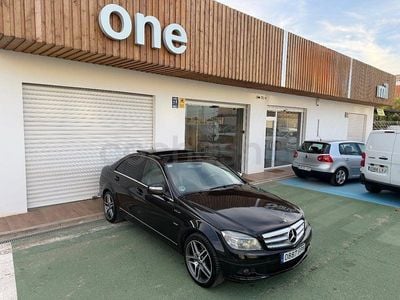 Käytetty Mercedes C320 Avantgarde 224 HP (164 kW) 2007 Musta Sedan