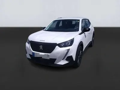 Usado Peugeot 2008 Active 110 CV (80 kW) 2021 Blanco SUV