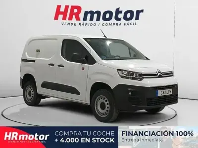 Usado Citroën Berlingo 131 CV (96 kW) 2022 Blanco Monovolumen