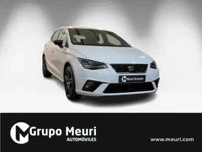 Usado Seat Ibiza FR 90 CV (66 kW) 2021 Blanco Utilitario