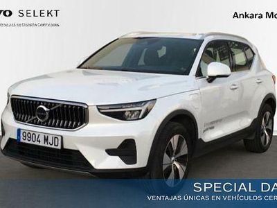 Usado Volvo XC40 Core 211 CV (155 kW) 2023 Blanco SUV