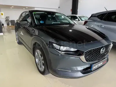 Usado Mazda CX-30 122 CV (89 kW) 2022 Gris / plata SUV