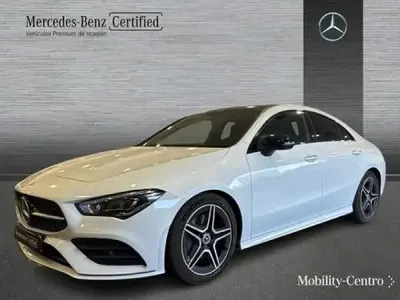 Usado Mercedes CLA200 AMG line 163 CV (119 kW) 2020 Digital white  metallic paint Berlina