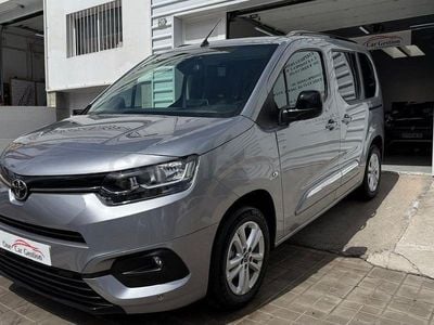Usado Toyota Proace Verso Active 110 CV (80 kW) 2023 Gris / plata Familiar
