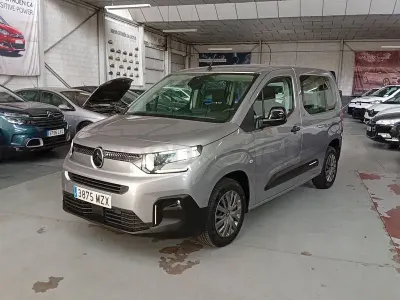 Usado Citroën Berlingo 102 CV (75 kW) 2025 Gris / plata Monovolumen