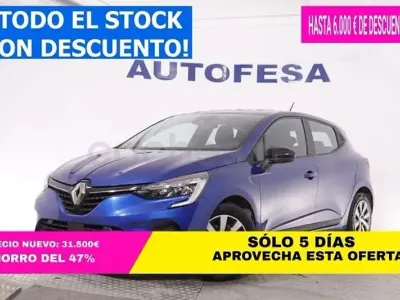 Käytetty Renault Clio V Evolution 143 HP (105 kW) 2023 Sininen Sedan