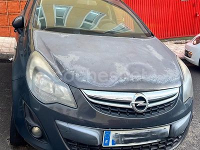 Gris / plata Usado 2014 Opel Corsa Selective Berlina | 990 €