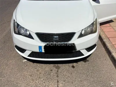 Usado Seat Ibiza Style 90 CV (66 kW) 2017 Blanco Berlina