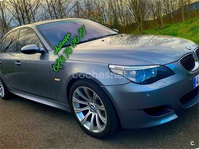 Usado BMW M5 400 CV (294 kW) 2005 Gris / plata Berlina