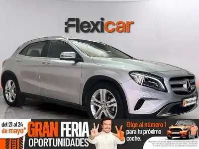 Begagnad Mercedes GLA200 AMG line 136 HK (100 kW) 2016 Grå SUV