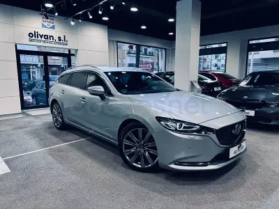 Usado Mazda 6 Sky 184 CV (135 kW) 2019 Gris / plata Familiar