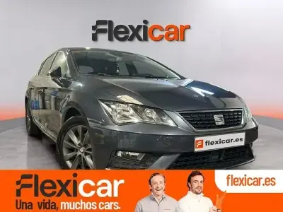 Usado Seat Leon Style 130 CV (95 kW) 2019 Gris