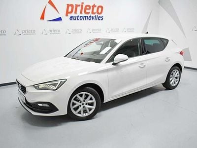 Usado Seat Leon Style 116 HP (85 kW) 2022 Branco Citadino