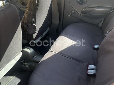 Gris / plata Usado 2004 Chevrolet Matiz Utilitario | 2000 €