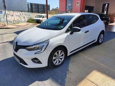 Begagnad Renault Clio V Business 101 HK (74 kW) 2021 Vit Halvkombi