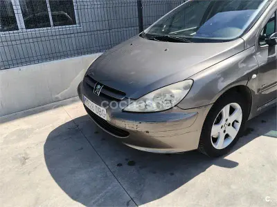 Używany Peugeot 307 90 KM (66 kW) 2004 Beżowy Kombi