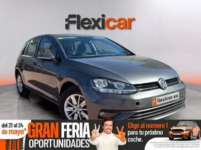 Usado VW Golf VII Advance 115 HP (84 kW) 2019 Cinzento
