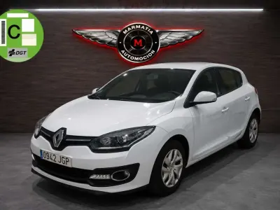 Usado Renault Mégane III Intens 132 CV (97 kW) 2015 Blanco Utilitario