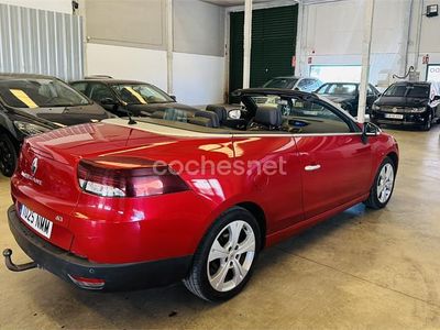 Usado Renault Mégane Cabriolet Dynamique 110 CV (80 kW) 2010 Granate Descapotable