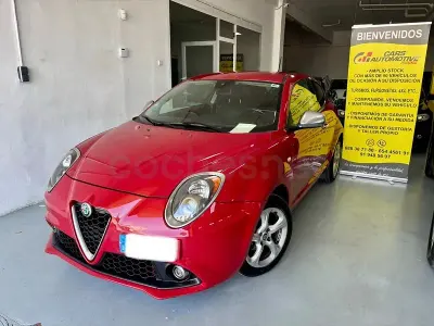 Usado Alfa Romeo MiTo Super 78 CV (57 kW) 2017 Rojo Utilitario