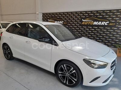 Usado Mercedes B200 150 CV (110 kW) 2019 Blanco Monovolumen