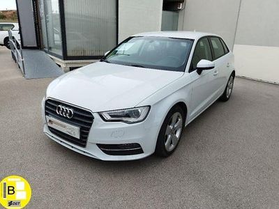 Blanco Usado 2013 Audi A3 Ambiente | 13.900 € (Caro)