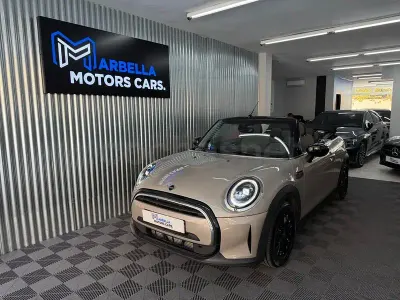 Usado Mini Cooper Cabriolet 136 CV (100 kW) 2021 Gris / plata Descapotable