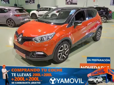 Usado Renault Captur Zen 90 CV (66 kW) 2016 Naranja SUV