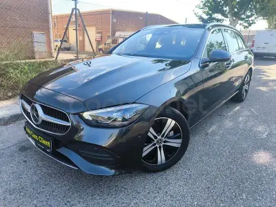 Usado Mercedes C300e 313 CV (230 kW) 2023 Gris / plata Familiar