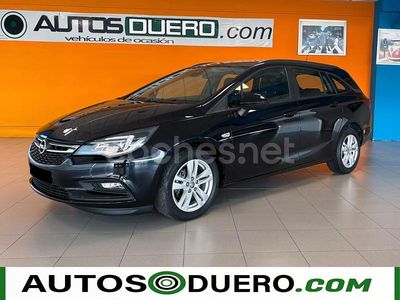 Usado Opel Astra Selective 110 CV (80 kW) 2019 Azul Familiar
