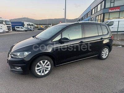 Usado VW Touran Sportline 150 CV (110 kW) 2016 Negro Monovolumen