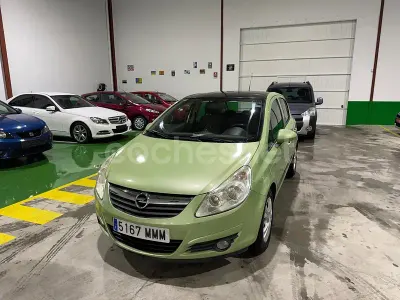 Usado Opel Corsa 80 CV (58 kW) 2009 Verde Utilitario