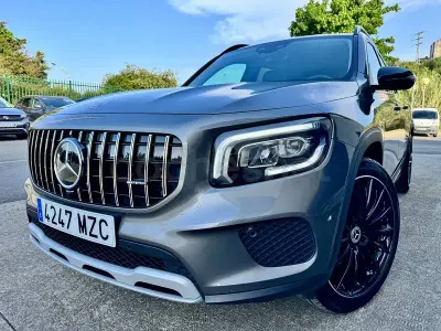 Usado Mercedes GLB200 150 CV (110 kW) 2020 Gris / plata SUV