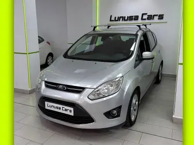 Usado Ford C-MAX Trend 116 CV (85 kW) 2014 Gris / plata Monovolumen