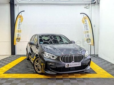 Usado BMW 118 Comfort Edition 150 CV (110 kW) 2021 Gris / plata Utilitario