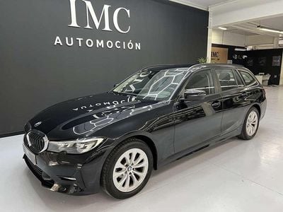 Usado BMW 318 150 CV (110 kW) 2022 Negro Familiar